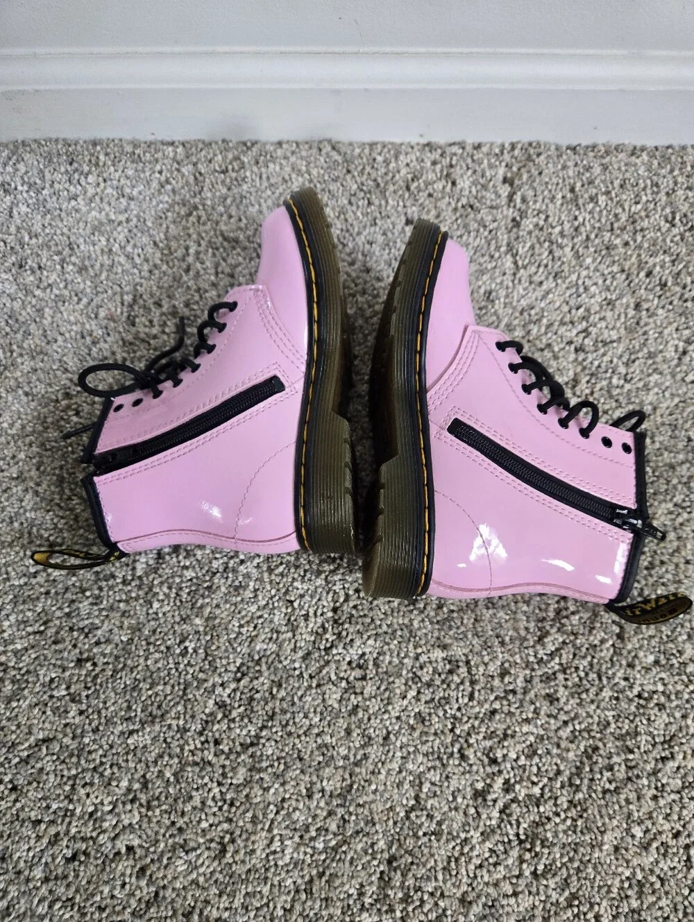 Dr. Martens Patent Leather Lamper Boots 1460 - DMS pink- toddler 10